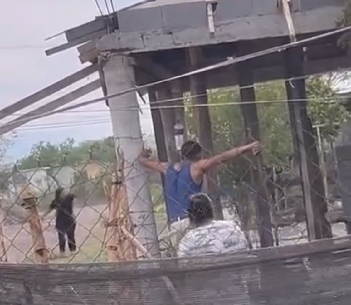 En colonia PT de Palaú intenta “Machetear” a policías