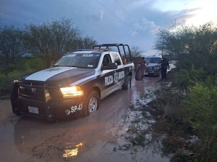 Responden autoridades estatales a emergencia tras tormenta en Nava