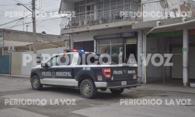 Roba bocina frente a bazar