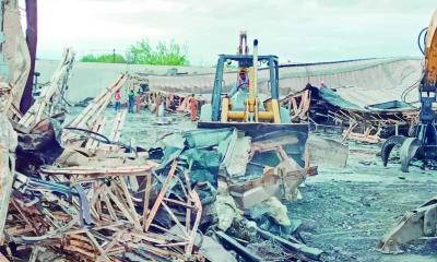 Comienza demolición en Aurrera