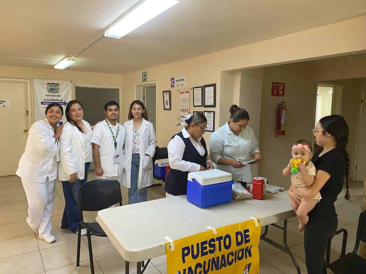 Concluye con Éxito Jornada de Vacunación en Ciudad Acuña: Superan la Meta Establecida