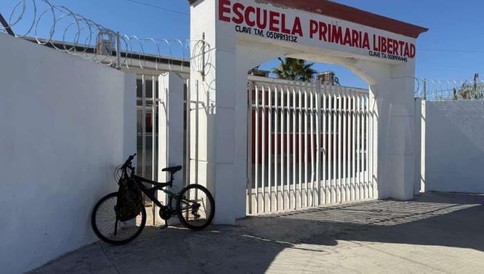 Deben padres acudir a confirmar inscripción