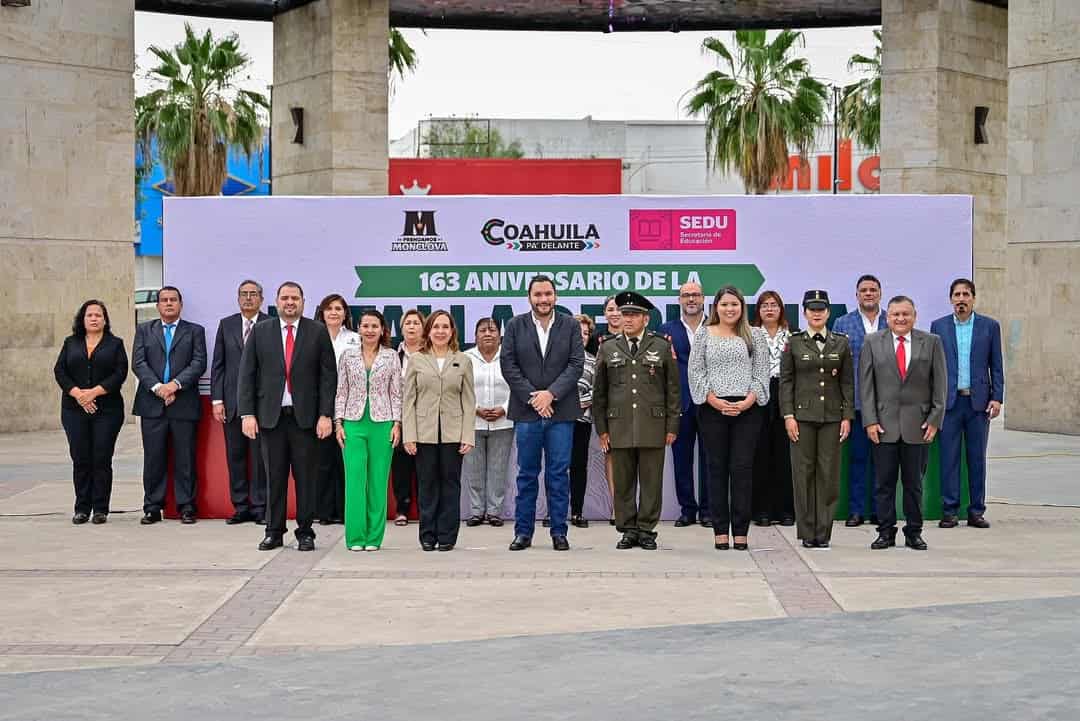 El alcalde Carlos Villarreal encabezó la ceremonia cívica del 163 aniversario de la Batalla de Puebla.