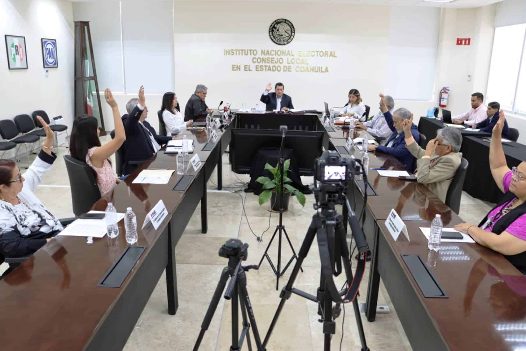 Llama INE a denunciar a candidatos violentos 