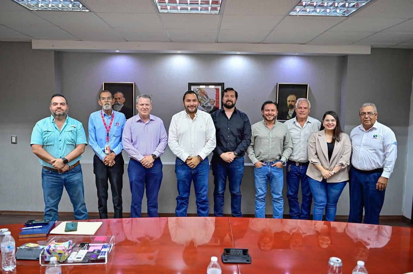 Fortalece Alcalde los programas de vivienda