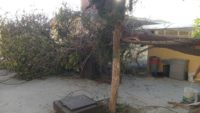 Atienden en Frontera daños en 5 escuelas