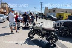 Estampa moto en camioneta