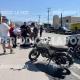 Estampa moto en camioneta