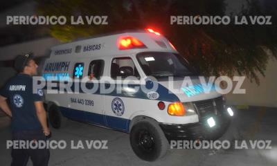 A golpes, le rompen la nariz