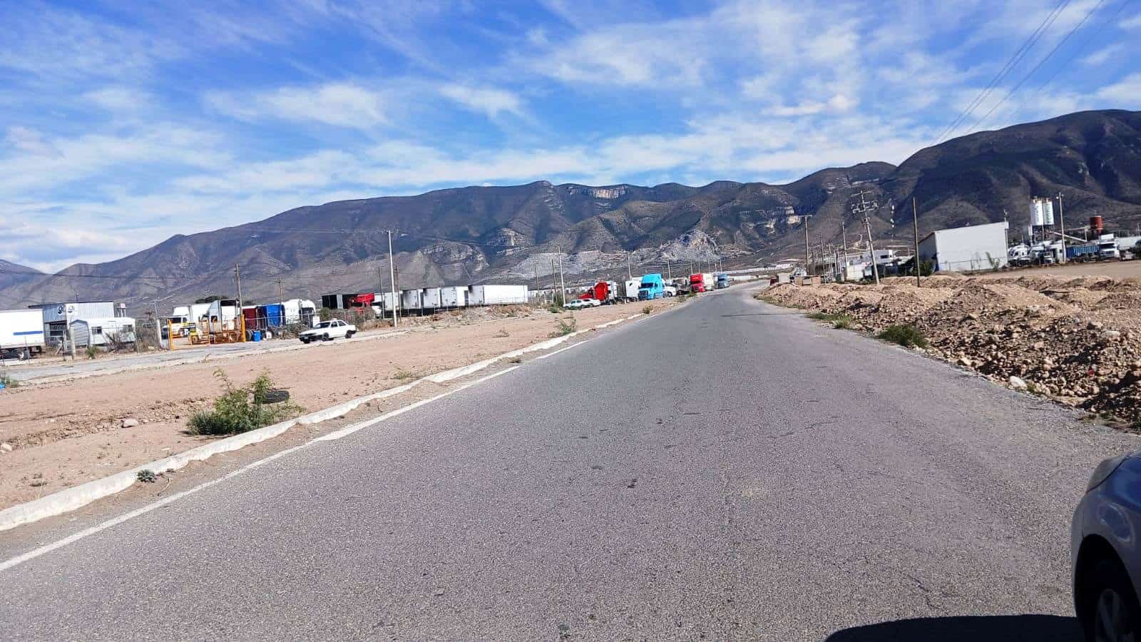 Denuncian venden alcohol clandestino Denuncian venden alcohol clandestino