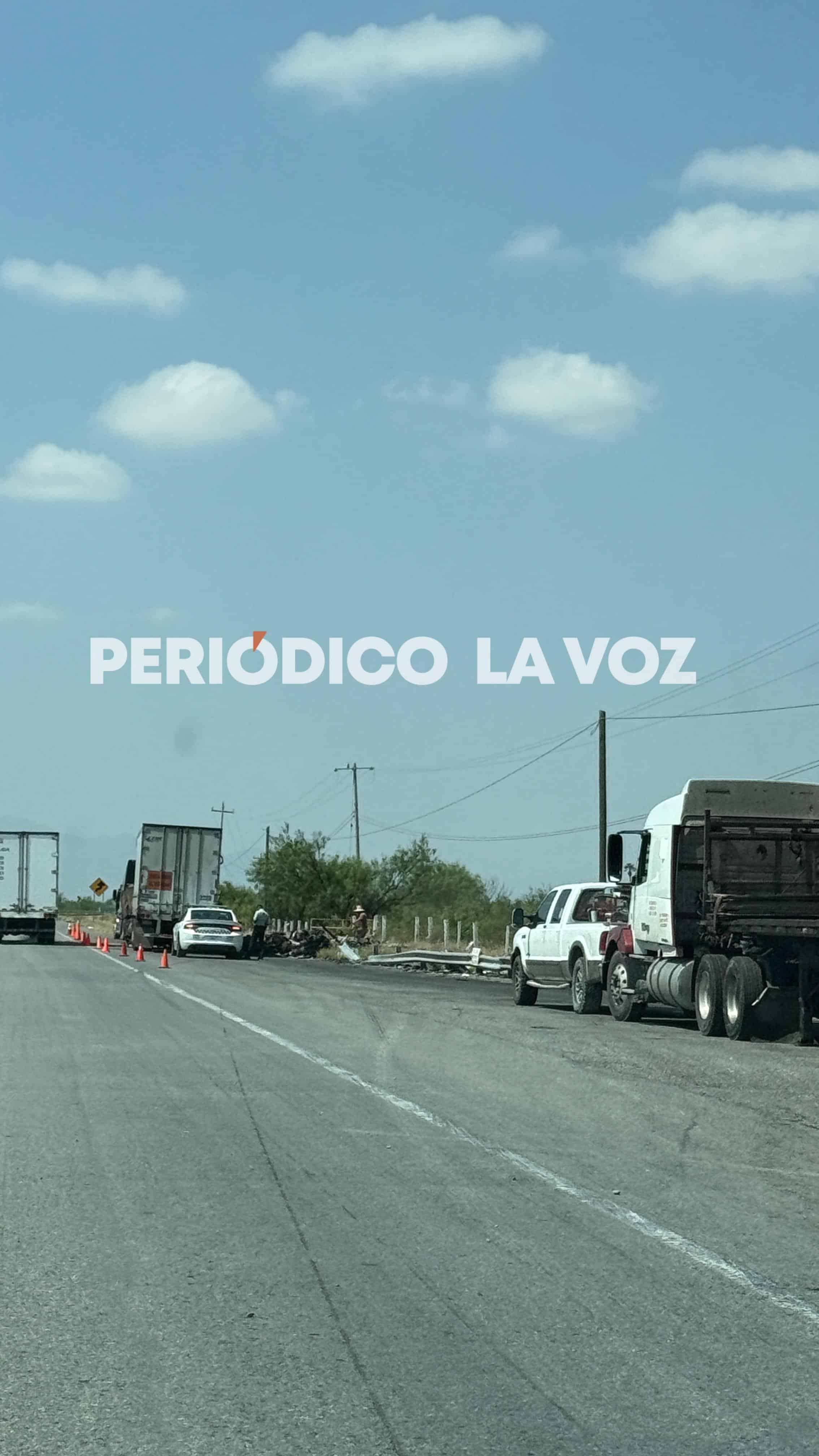 Trailero sobrevive de milagro tras chocar contra otra unidad en la 57