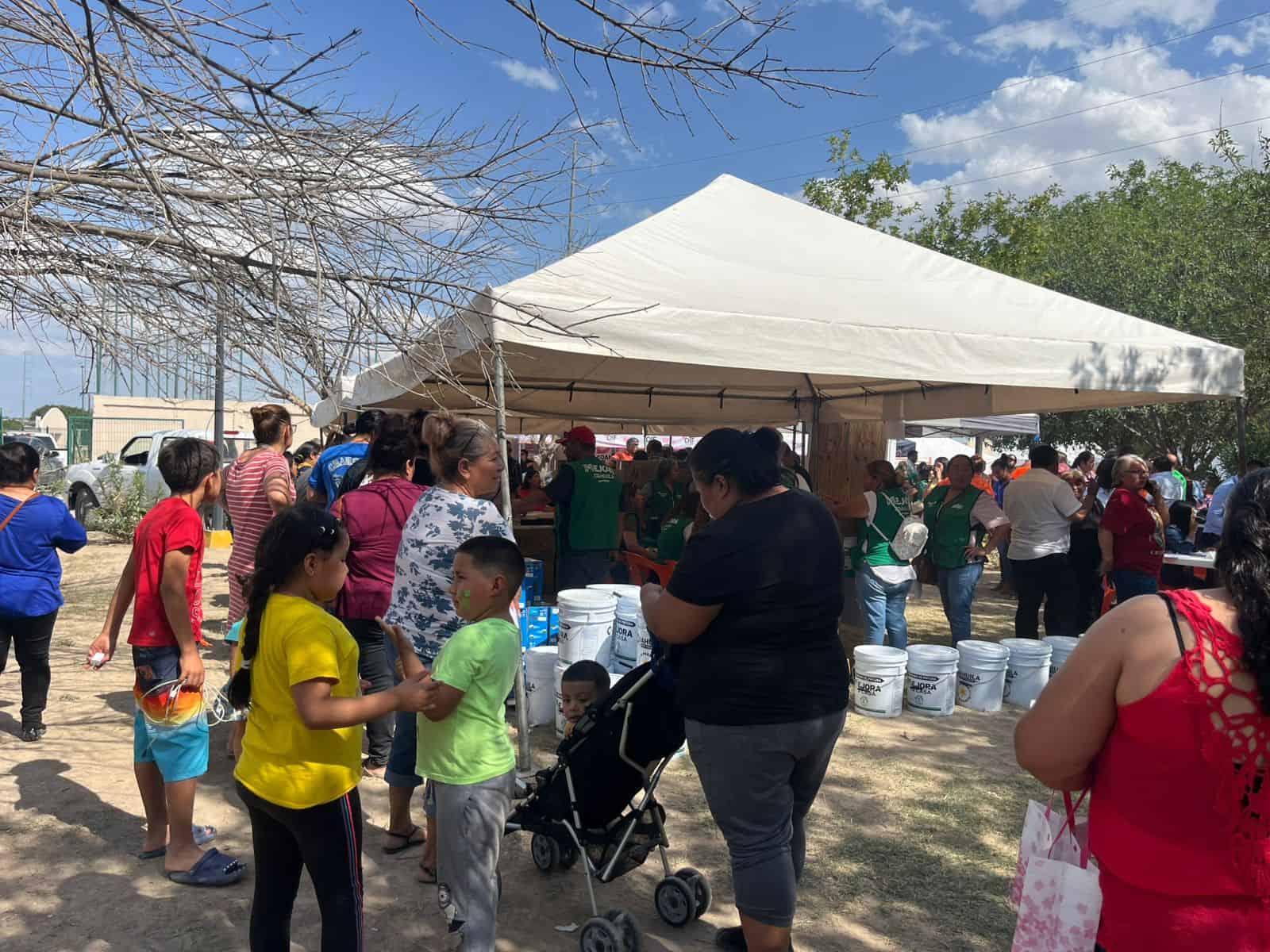 Llevan brigada conjunta a colonia Cedros: acercan servicios a familias de Ciudad Acuña