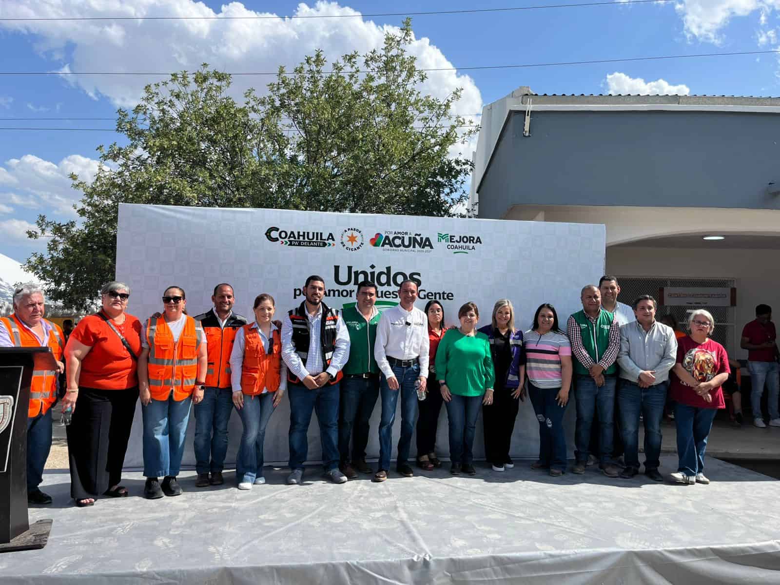 Llevan brigada conjunta a colonia Cedros: acercan servicios a familias de Ciudad Acuña
