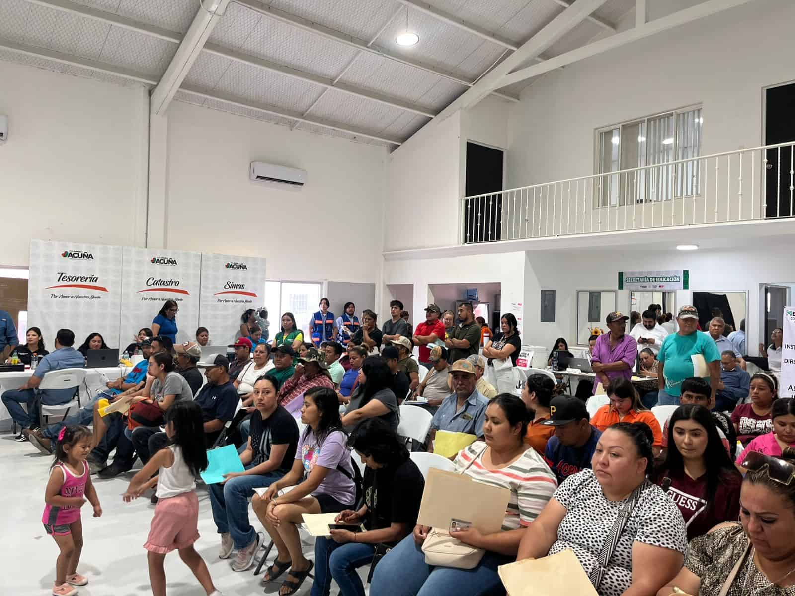 Llevan brigada conjunta a colonia Cedros: acercan servicios a familias de Ciudad Acuña