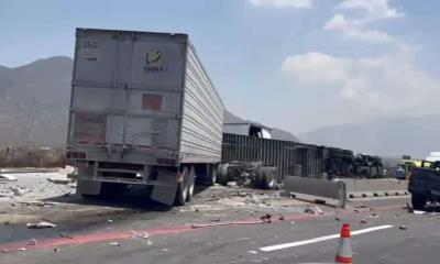 Cerrada autopista Monterrey - Saltillo