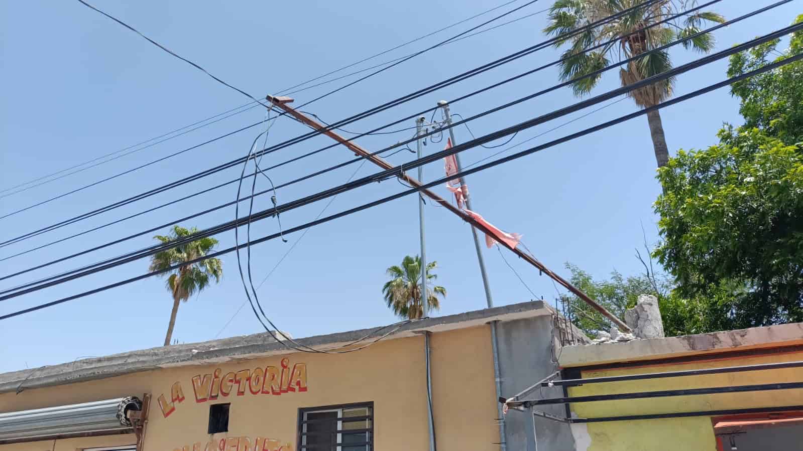 Las mufas quedaron suspendidas tras pasar el camión de carga pesada.