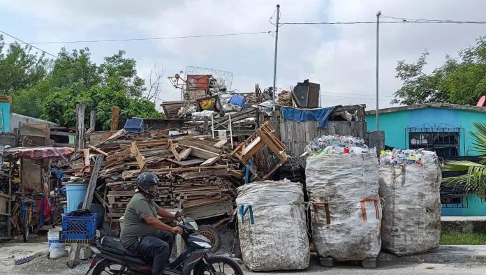 Detectan cinco casos de acumuladores de basura