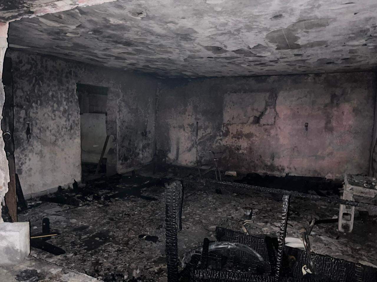 Bomberos de Sabinas sofocaron el incendio en el domicilio ubicado sobre la calzada del 6.