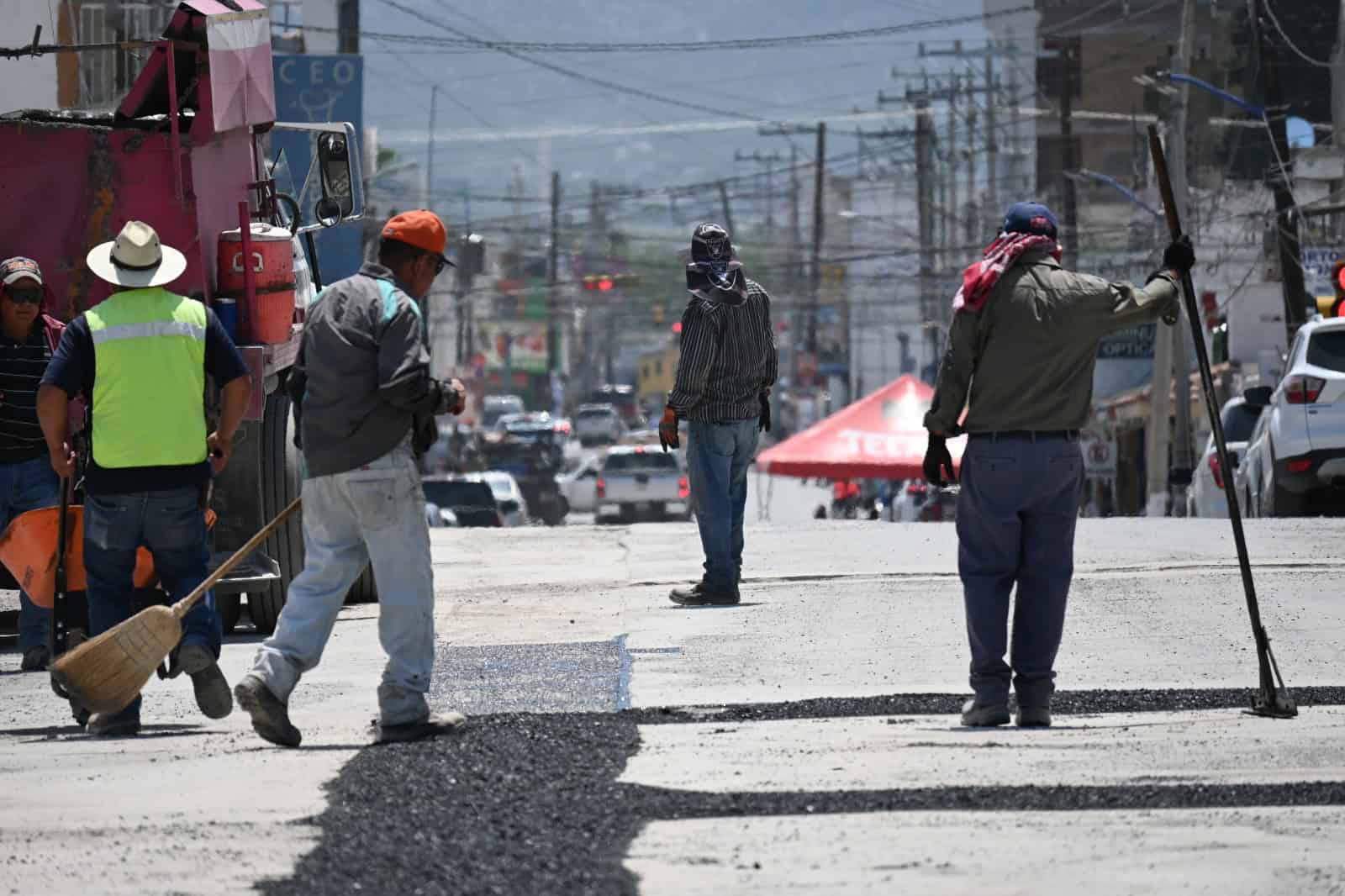 Concluyen obra de reposición de tubería en calle De la Fuente.