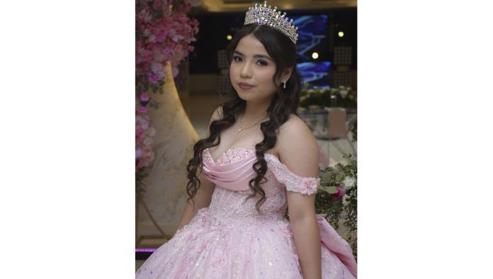 Ashley Abigail es presentada en sociedad