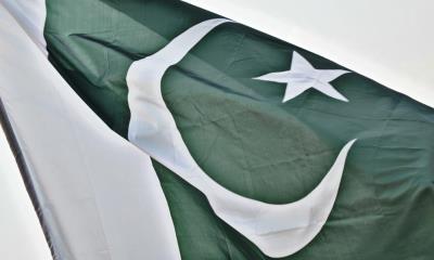 Pakistán contraataca a la India