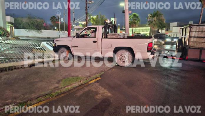 Se mete a banco con todo y ranfla