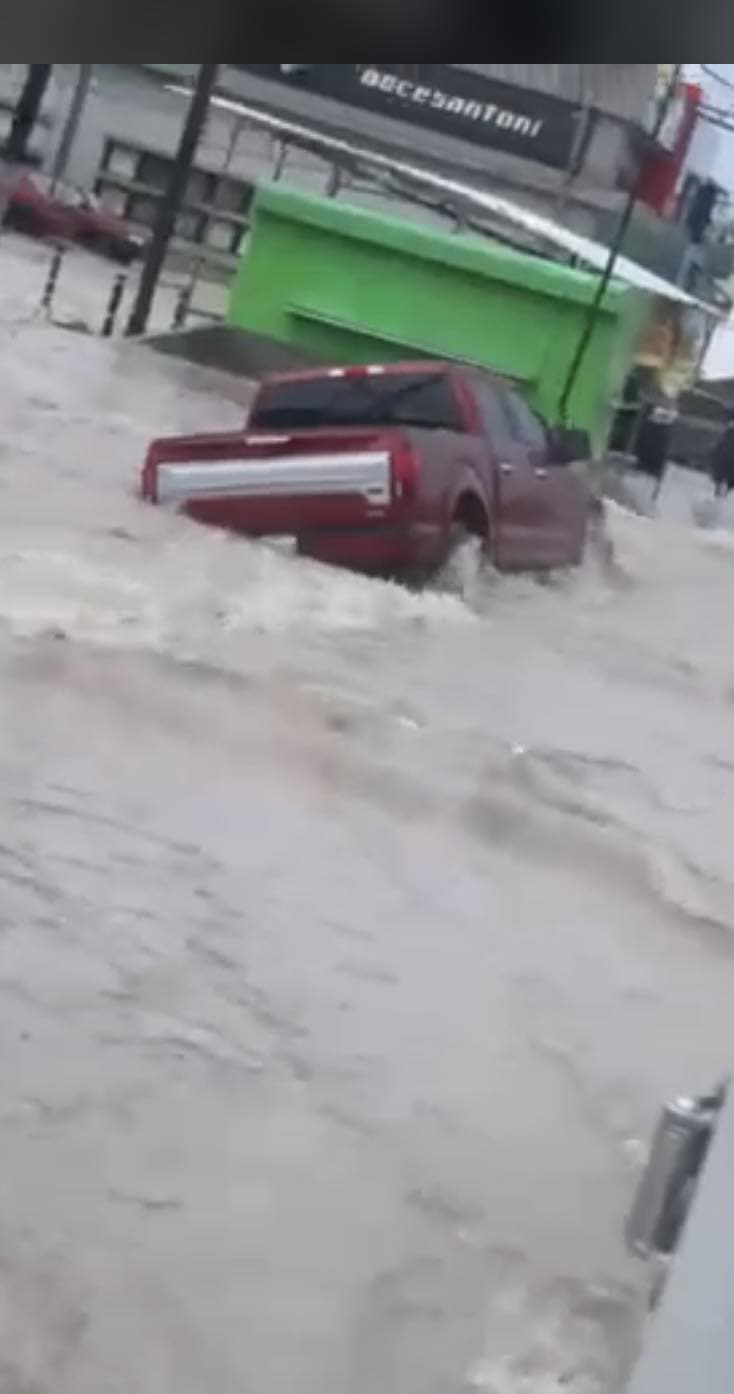 Ayuntamiento Rebasado; Tormenta GOLPEÓ FUERTE a Piedras Negras 