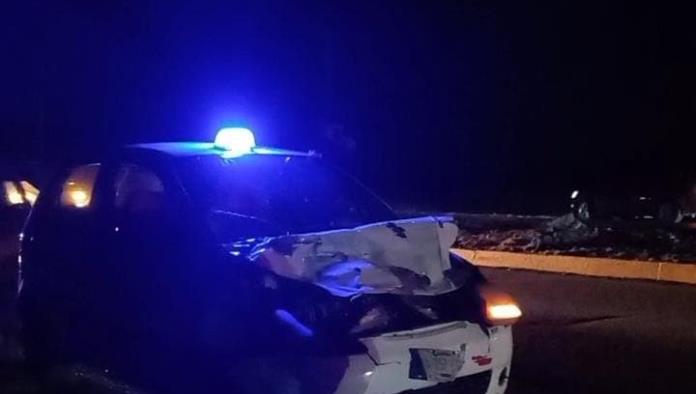 Taxista se impacta contra semoviente