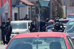 Fuerte movilización en el centro de Castaños por cateo a vivienda