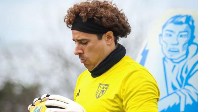 AVS de Guillermo Ochoa despide a su entrenador a horas de jugarse el descenso