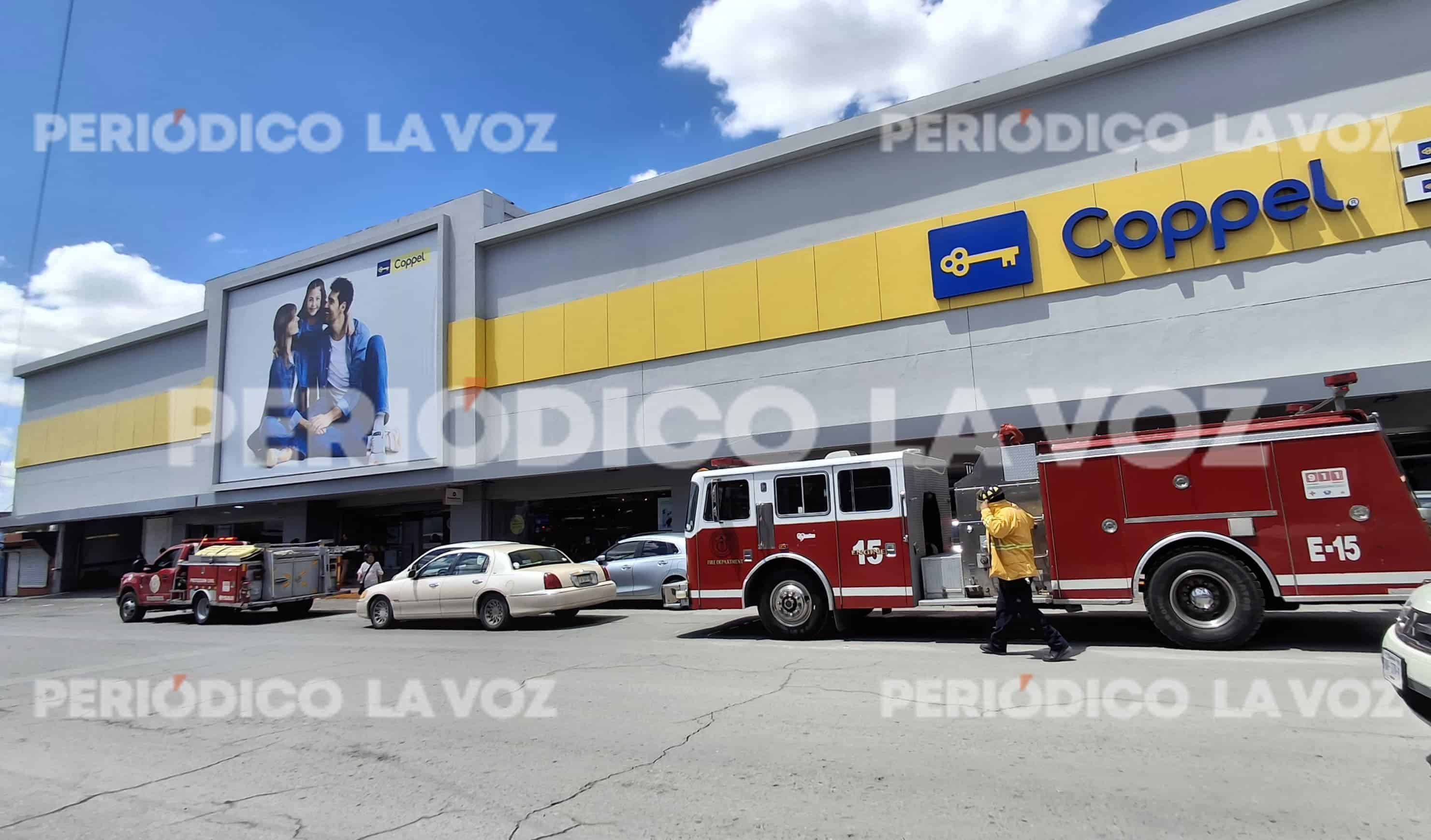 Evacúan Coppel