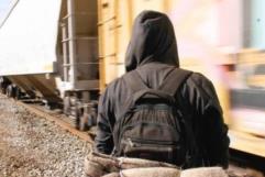 Trump ordena contratar a mas agentes migratorios