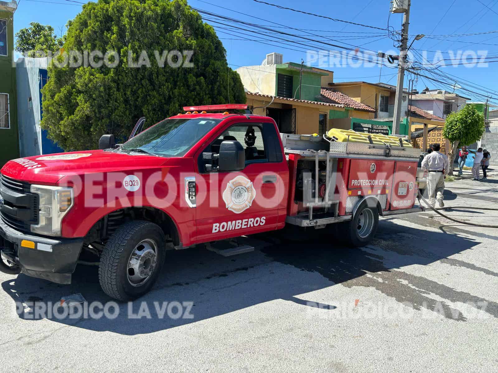 Los Bomberos arribaron a la vivienda, tras el conato de incendio.