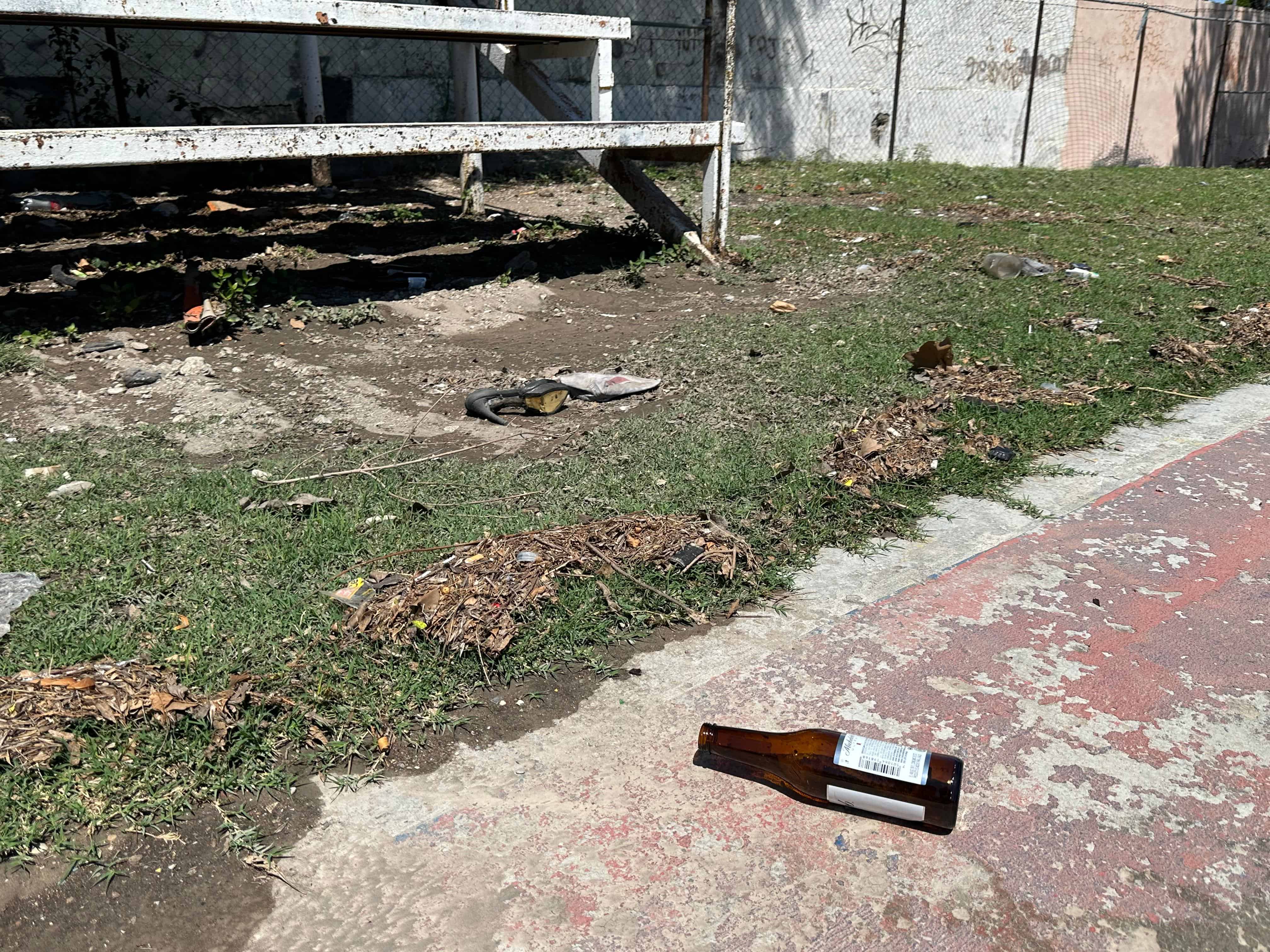 La voz en tu colonia: En el ABANDONO está la colonia ISSSTE en Piedras Negras