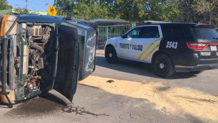 Vuelca joven en Piedras Negras tras llevar serenata a su madre