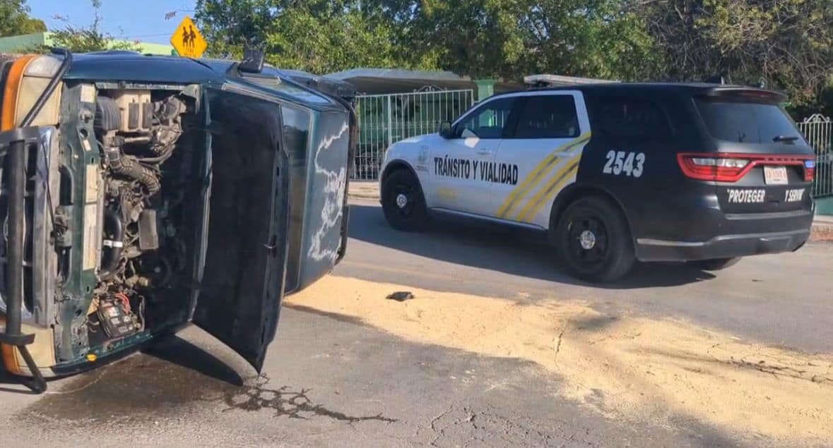 Vuelca joven en Piedras Negras tras llevar serenata a su madre