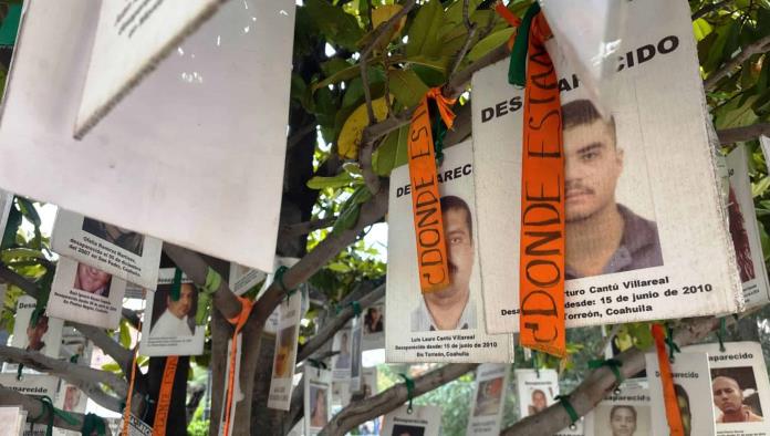 Asisten madres buscadoras a la marcha nacional