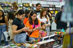 Harán venta nocturna en “la Feria del Libro”
