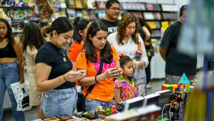 Harán venta nocturna en "la Feria del Libro"