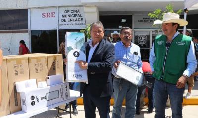 Entrega Óscar Ríos Luminarias LED