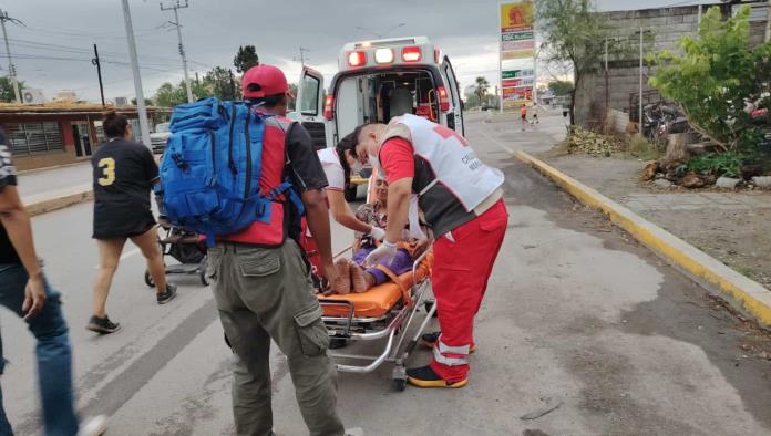 Embiste ciclista a abuelita