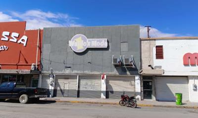 Cierre parcial de waldos moda en sabinas refleja la crisis económica local