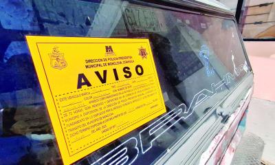 Notifican a dueños de autos abandonados