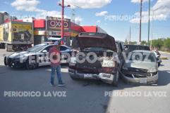 Se le atraviesa a camioneta
