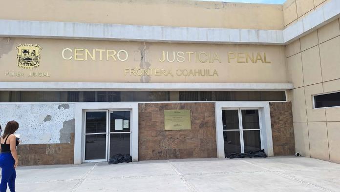 Lo vinculan a proceso por violencia familiar