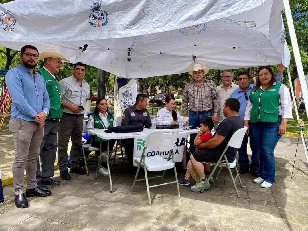 Zaragoza recibe brigada "Mejora Coahuila" con servicios gratuitos para la comunidad