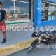 Se le ´mete´ a motociclista