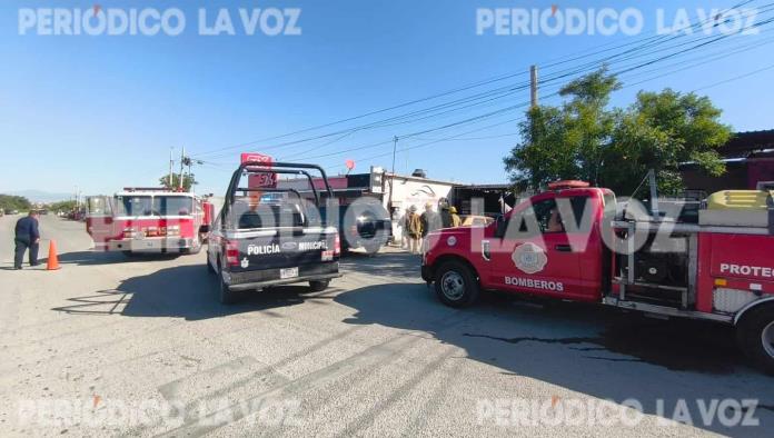 Corto en taller moviliza a Bomberos