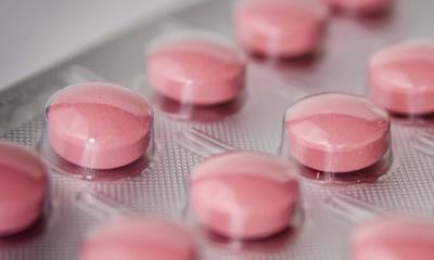 Trump ordena bajar el precio de los medicamentos