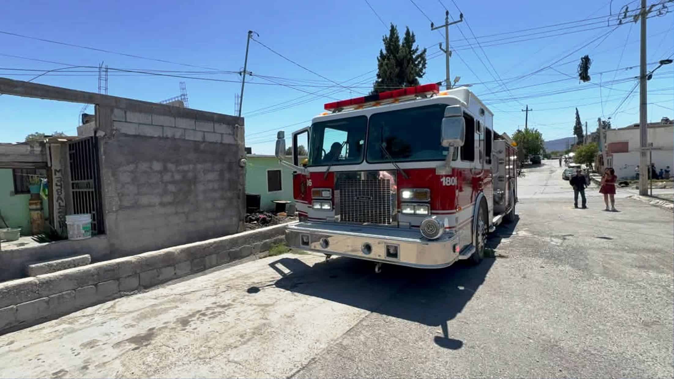 Consume incendio planta alta de casa